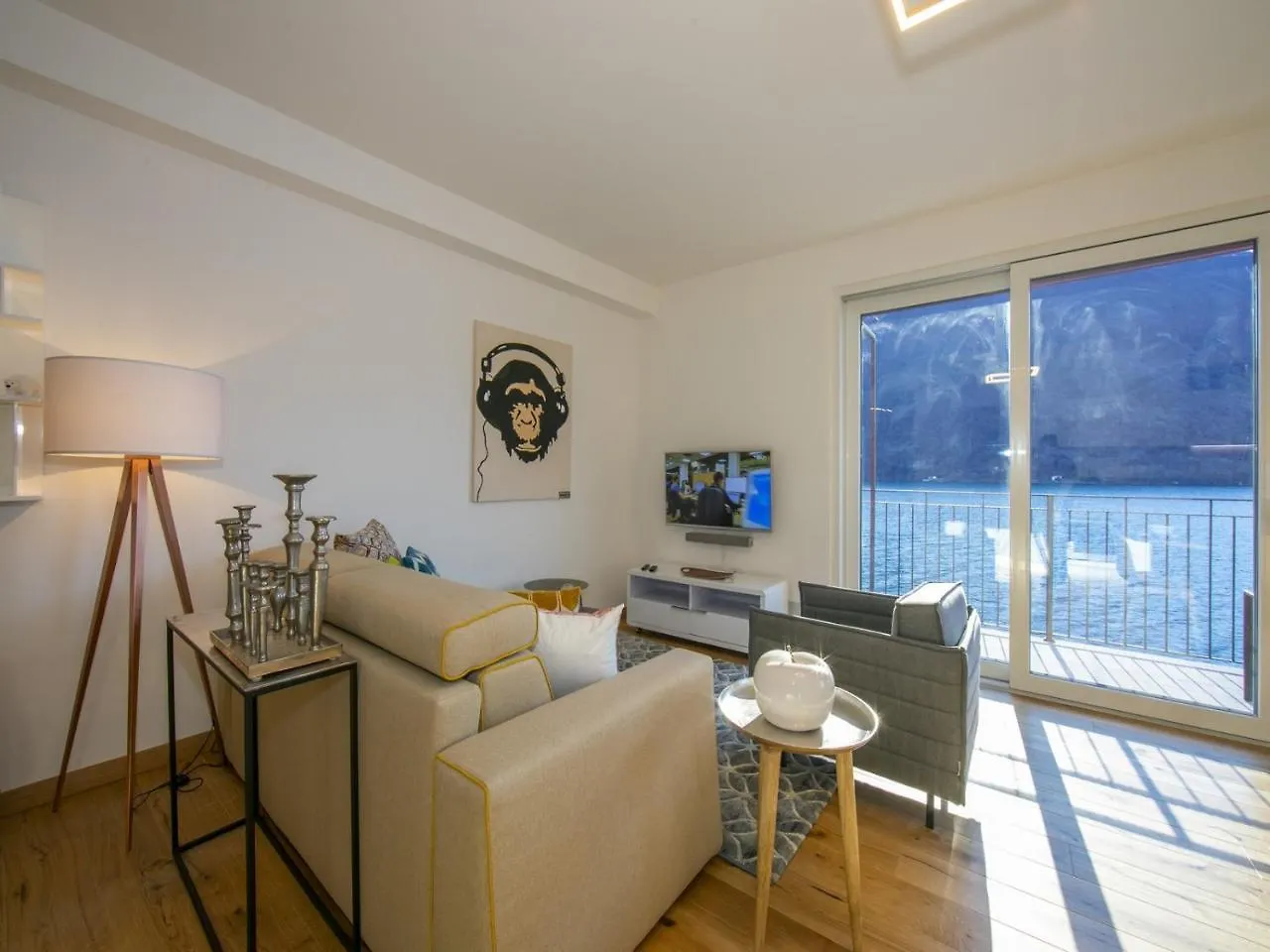 Blue View Lugano Lake - Waterfront Cocoon Valsolda Apartment